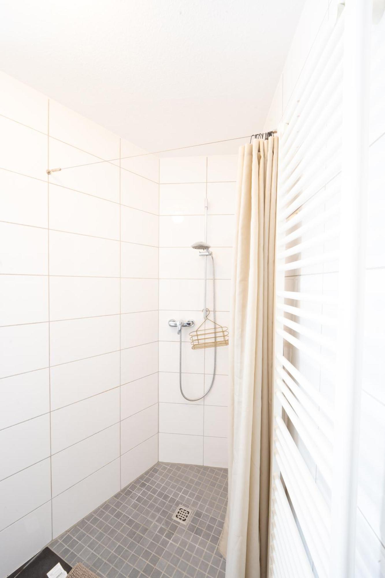 -Super Zentrales Zimmer- Direkt An Der Lutter! Bielefeld Ngoại thất bức ảnh
